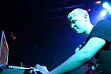 Atomic Hooligan und Effbeats, Rich Reaves & Banga (ZH) im Tap