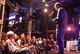PROGRESSIVE M&Auml;NNLICHKEIT mit Fikri Anıl Altıntaş [DE] | Moderation: Gesa Schneider [CH]