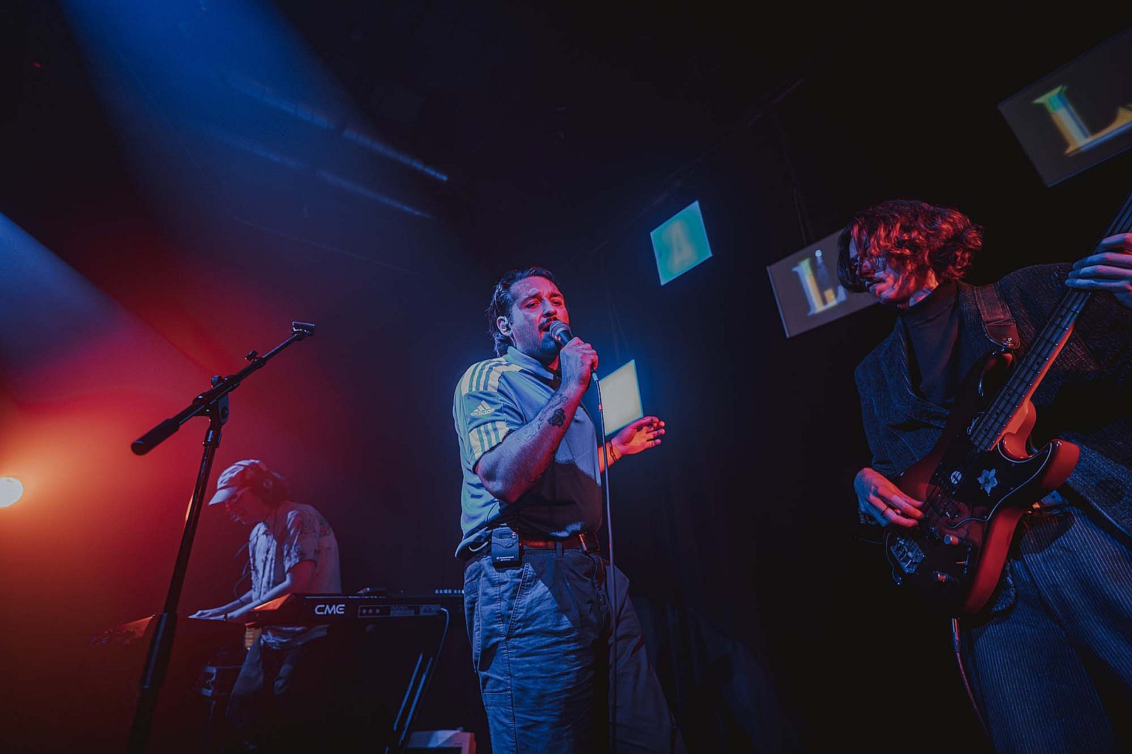 DARK HALL mit TIAVO [AUT] | THYMIAN [CH]