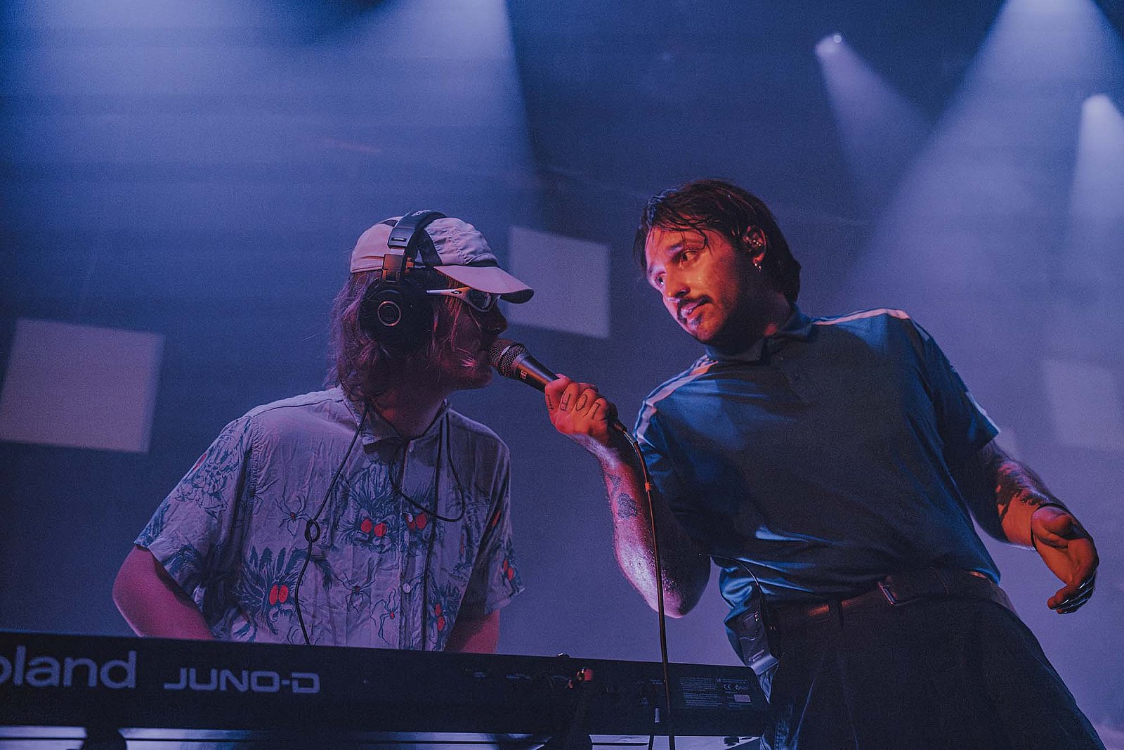 DARK HALL mit TIAVO [AUT] | THYMIAN [CH]