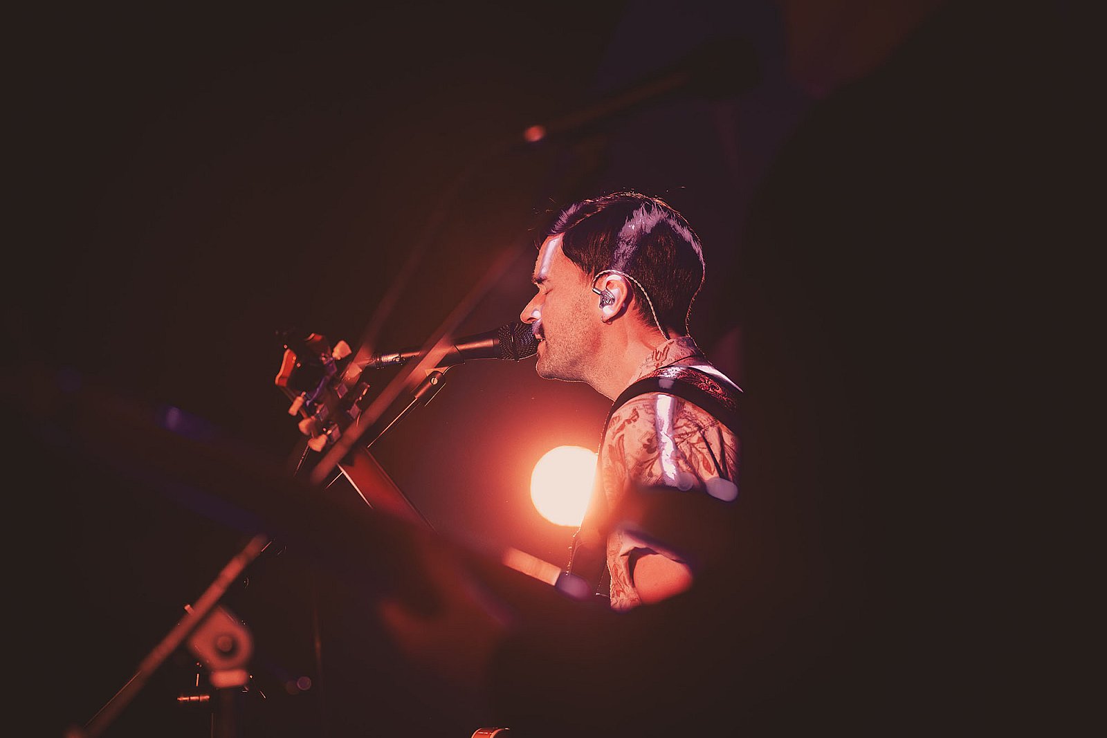 GIZMO VARILLAS [ES/UK] | Support: BOBBY BAZINI [CAN]
