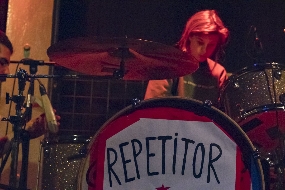 «Upstairs & Loud» Garage, Postpunk Repetitor (SRB), Support: The Raving Mads (SH)