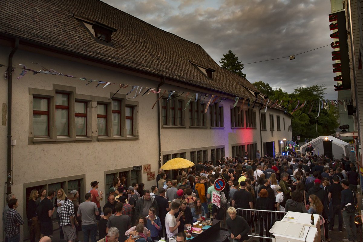 «TapTab Saisonschluss Hinterhof-Fest»